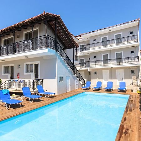 Karras Livin Apartment Laganas Bagian luar foto