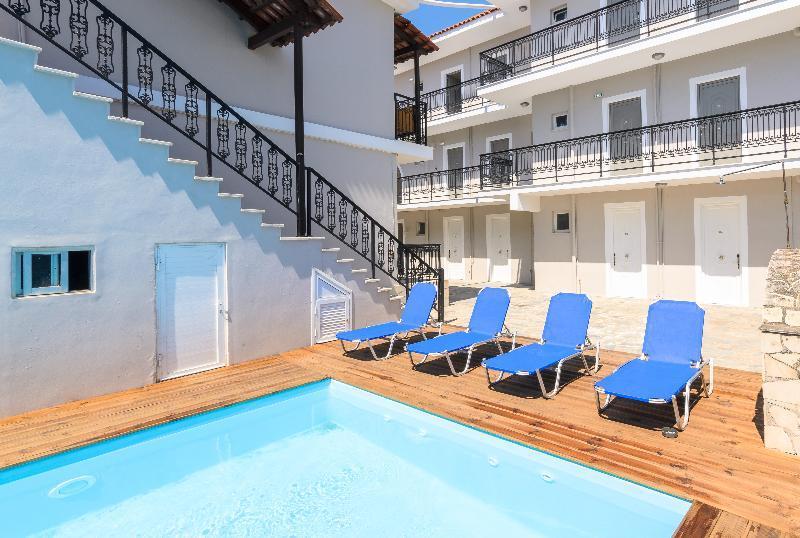 Karras Livin Apartment Laganas Bagian luar foto