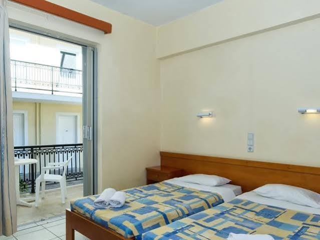 Karras Livin Apartment Laganas Bagian luar foto