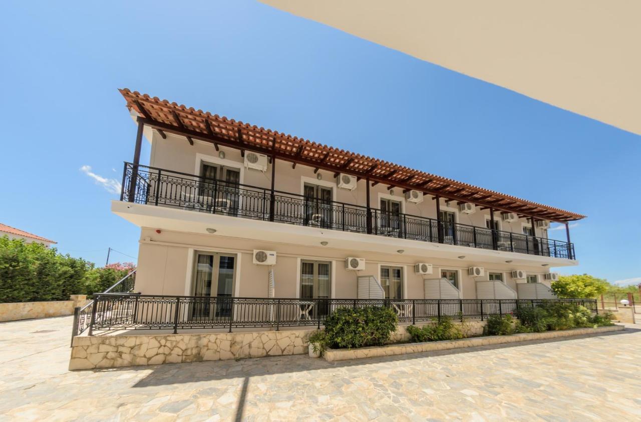 Karras Livin Apartment Laganas Bagian luar foto